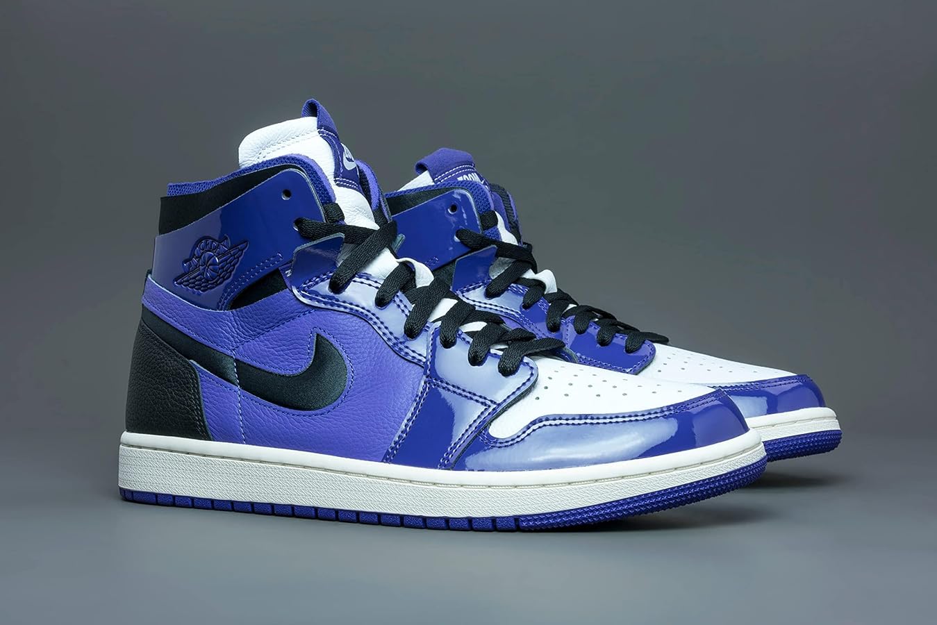 靴 Nike Air Jordan1Low85Black and Blue Nike Air Jordan 1 High OG Royal Blue Reimagined Black DZ5485